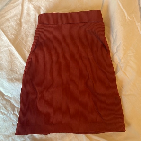 UO Rust Coloured Tank - Picture 1 of 4